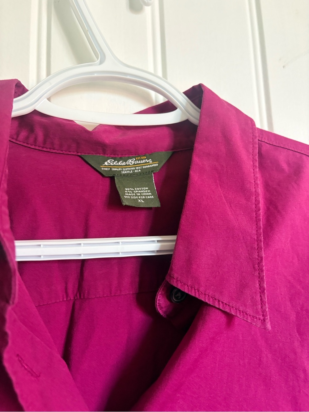 Eddie Bauer Button‑Front Top – Size XL Outdoor‑Inspired Casual Everyday - Picture 3 of 6